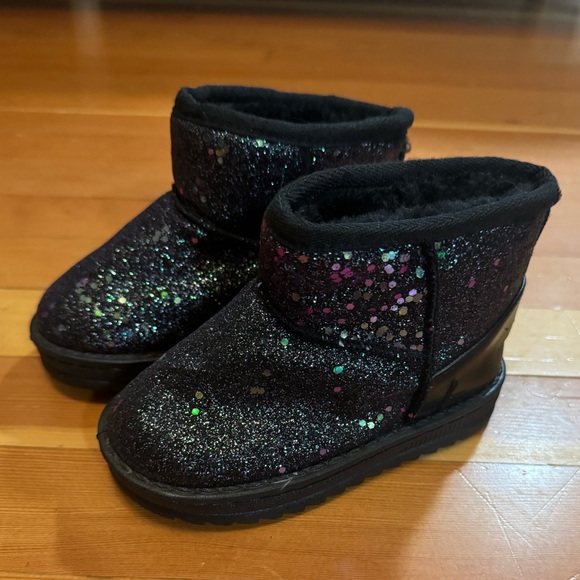Baby Ugg Style Boots Size NEW - Picture 7 of 8